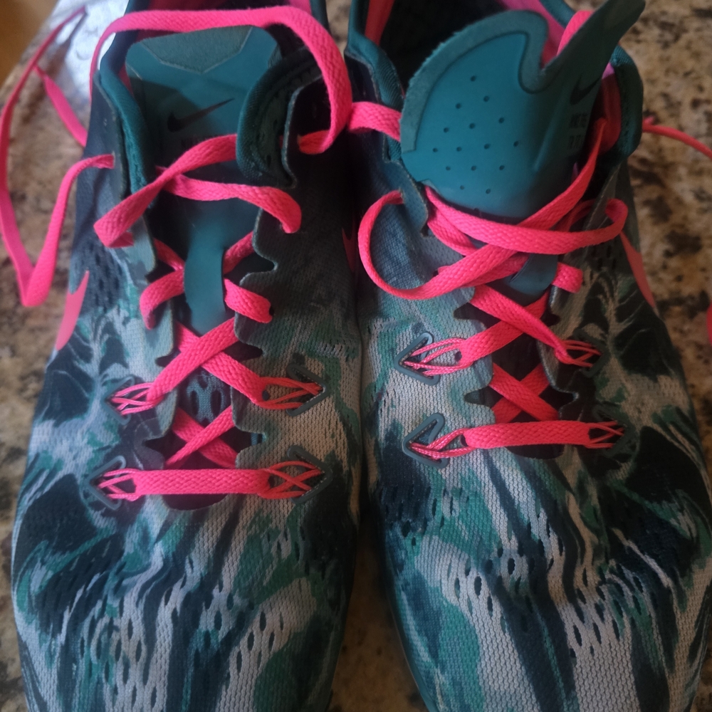 Nike Women's Size 9.5 Free 5.0 Teal Pink  Training Shoes.